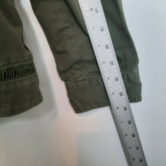 Banana Republic Army Green Eyelet Trim Utility Safari Cargo Jacket Womens Small - Picture 10 of 10